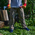 Легкая рукоять из фибергласса с дополнительным покрытием нейлоном не скользит в руках и амортизирует удар, снижая нагрузку на руки.