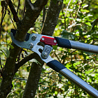 Эргономичные ручки с покрытием из нескользящего материла для комфортного захвата.